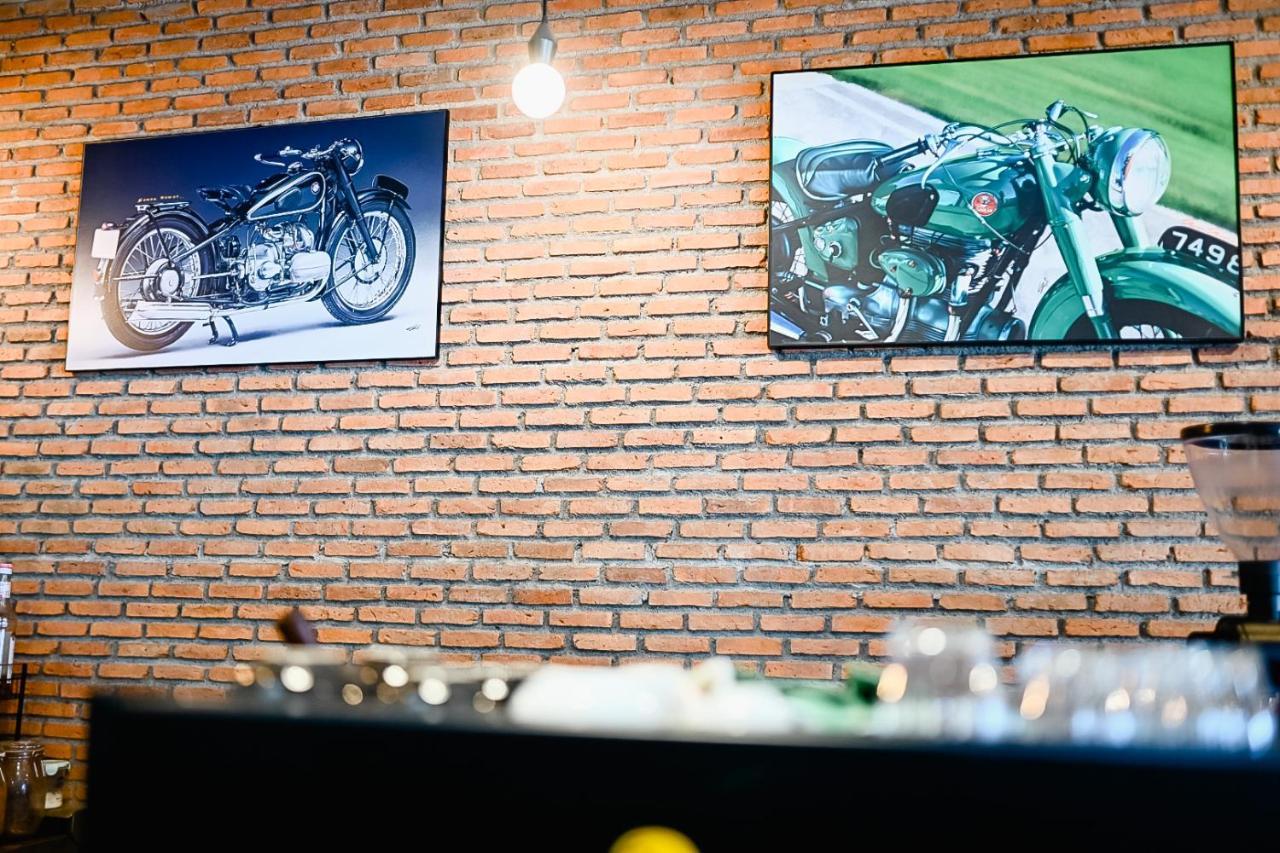 Labkoff Cafe And Hostel Kanchanaburi Buitenkant foto